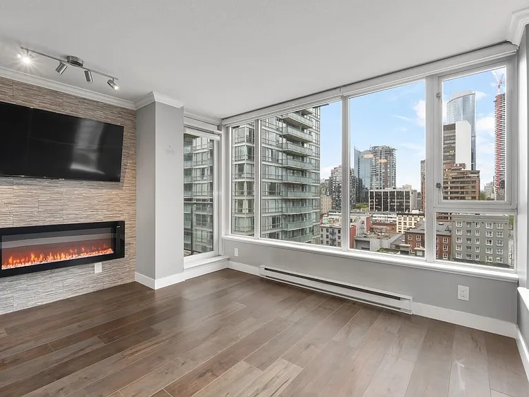 1001 Richards St #1401 — Photo 7