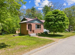 4 Maple St, Plymouth, NH 03264