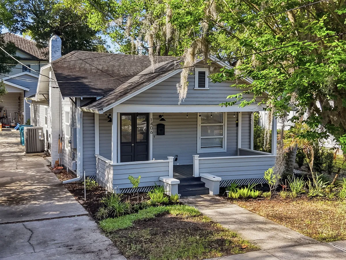 Building Photo - 1406 E Ridgewood St
