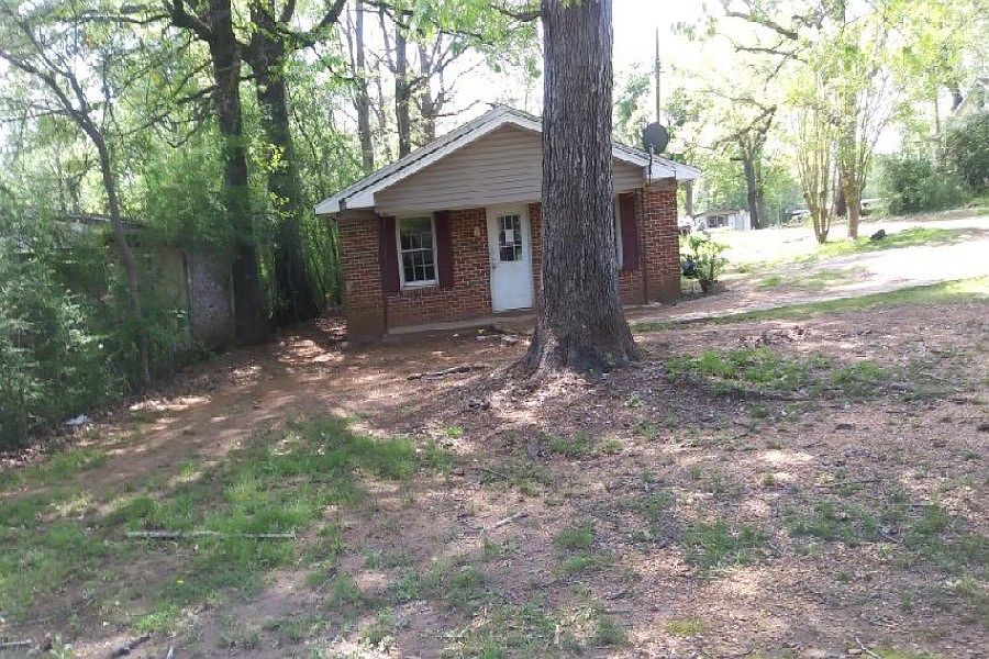 1st image of 3931 Virginia Dr