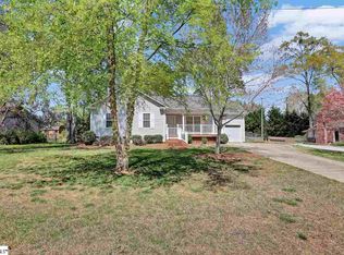 108 S Helen St, Simpsonville, SC 29681