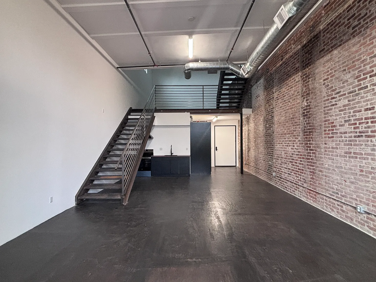 1 bed, 1550 sqft, $3,795 — Photo 2