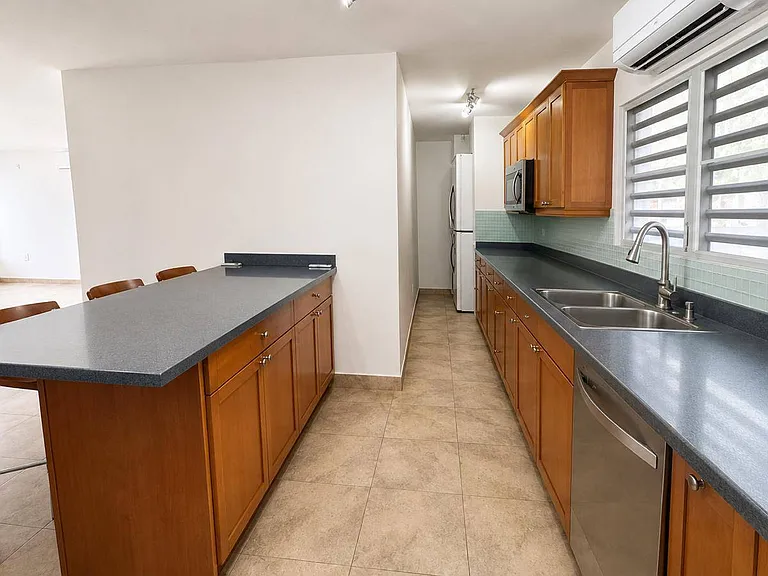 62 Marbella St #3A — Photo 8