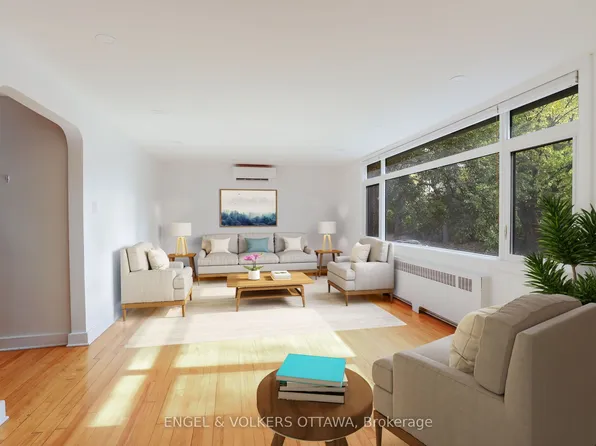 75 Heney St #1, Ottawa, ON K1N 5V7