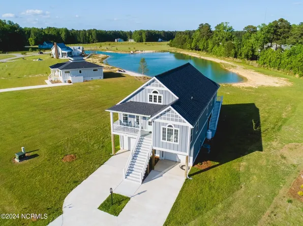 33 Rigging Loop, Minnesott Beach, NC 28510