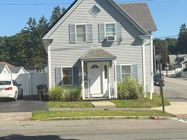 215 Winthrop St, Taunton, MA 02780