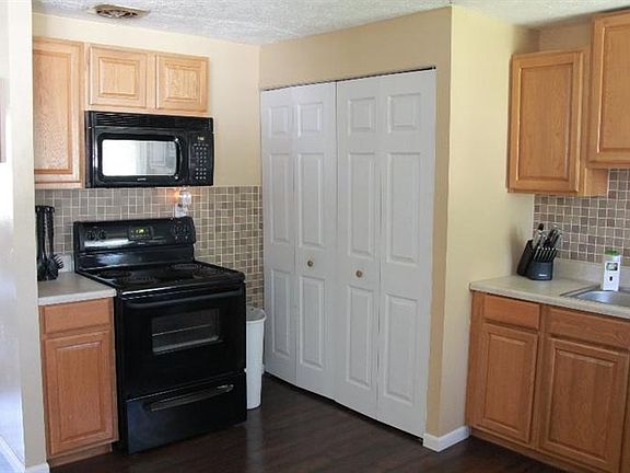 4th image of 4831 Nelapark Dr