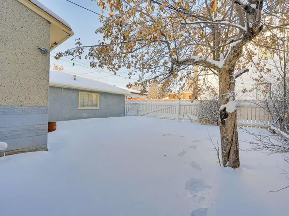 12723 121st St NW, Edmonton, AB T5L 0A8