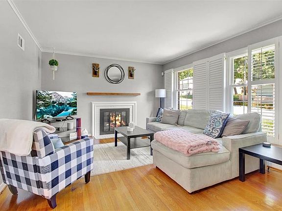 5th image of 1509 NE 52nd Ter