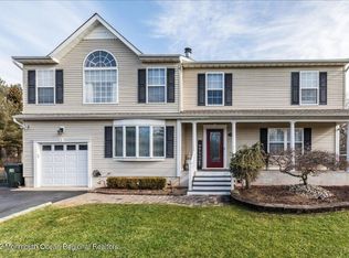 1 Mills Ln, Jackson, NJ 08527
