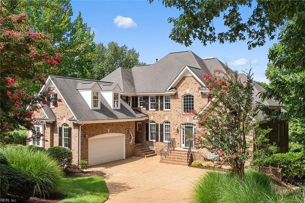107 Eagle — Fords Colony Country Club