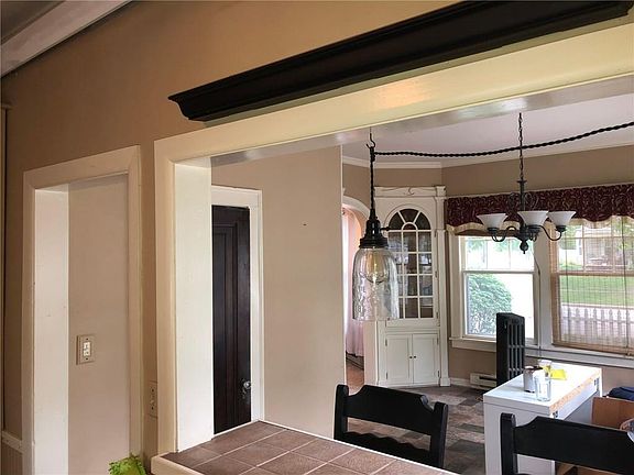 4th image of 322 S 5th St