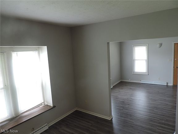 3rd image of 71 31st St SW