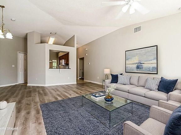 3rd image of 11733 Brenford Crest Dr
