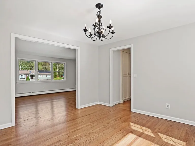 120 Braeside Dr — Photo 12