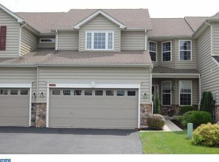 1003 Ridgeview Dr, Morgantown, PA 19543