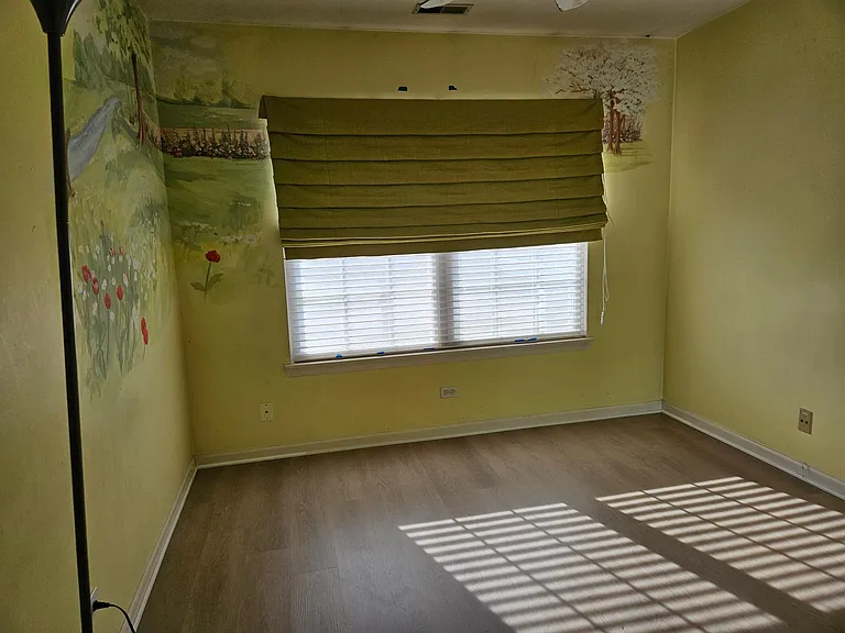 1421 Meadowsedge Ln — Photo 7