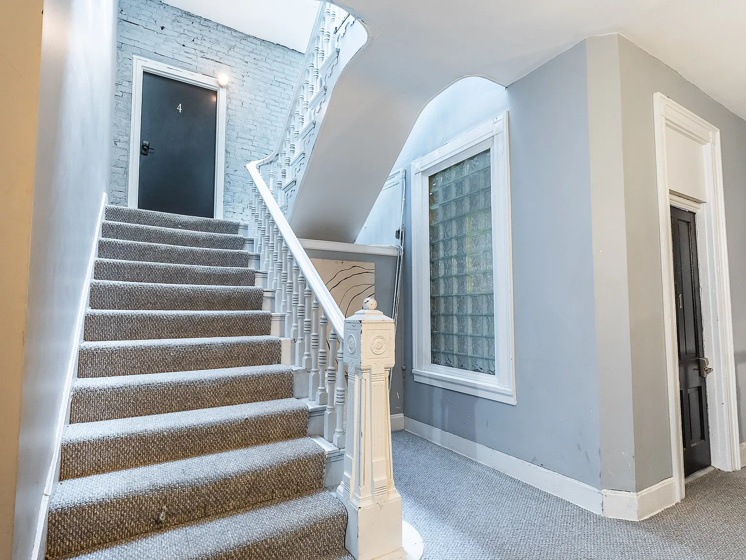 2 bed, $1,800 — Photo 3