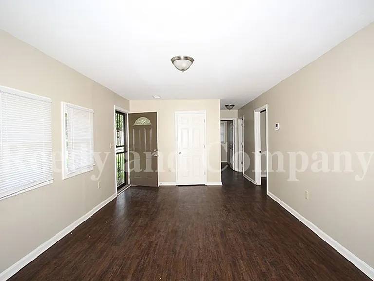 961 Carrolton Rd — Photo 5