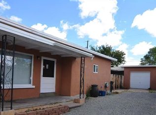 303 Villeros St, Santa Fe, NM 87501