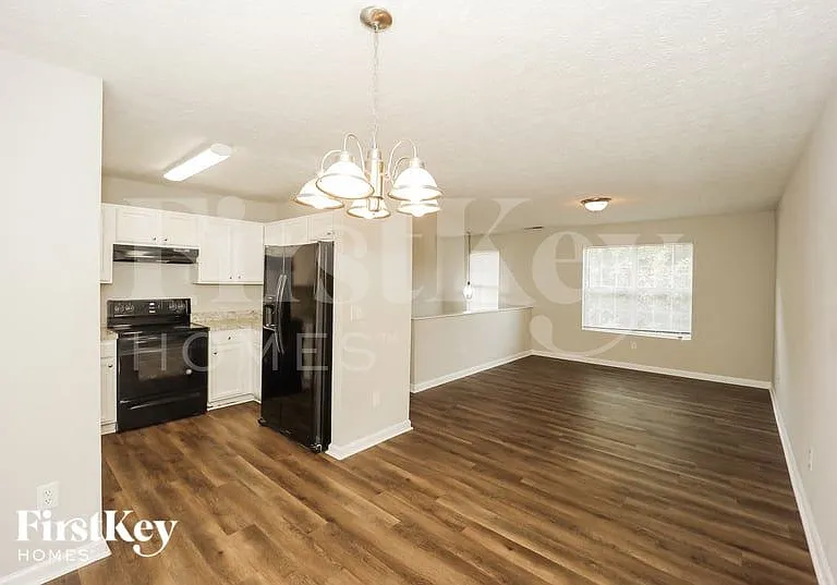 5692 Norman Ct — Photo 6