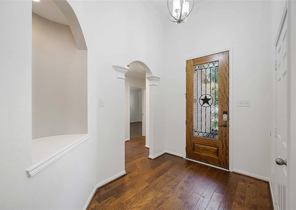 2301 Shadow Canyon Ct