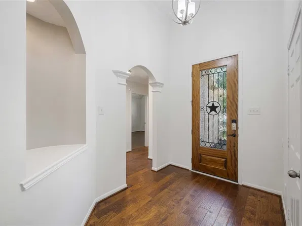 2301 Shadow Canyon Ct, Pearland, TX 77584