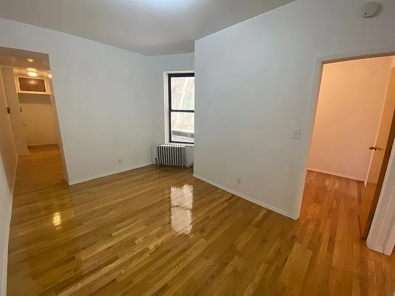 122 Saint Marks Pl #5 — Photo 2