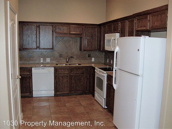 4th image of 4709 Passion Flower Blvd APT A