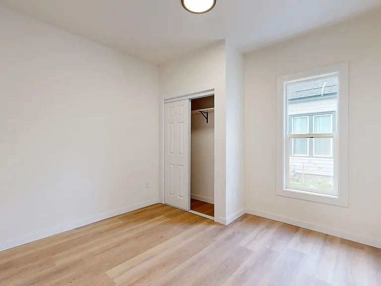 407 W Pine St — Photo 13