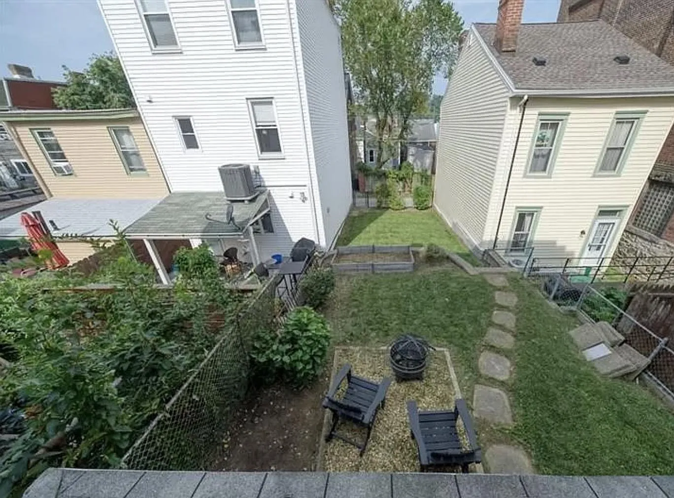 3 bed, 1590 sqft, $2,650 — Photo 3