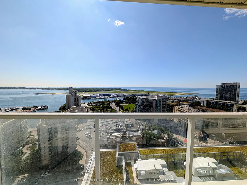 17 Bathurst St #2616
