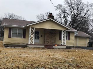 718 W Elm St, Olathe, KS 66061