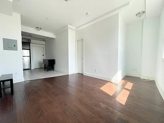 Rented by Bruma Realty LLC | media 11