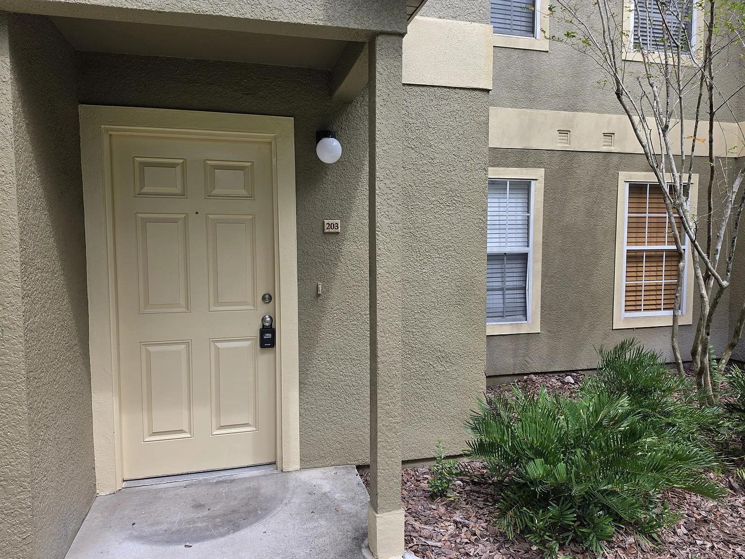 2 bed, 1149 sqft, $1,450 — Photo 3