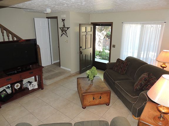 3rd image of 2331 S 74th St Unit 41