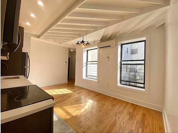 2nd image of 930 De Kalb Ave #413