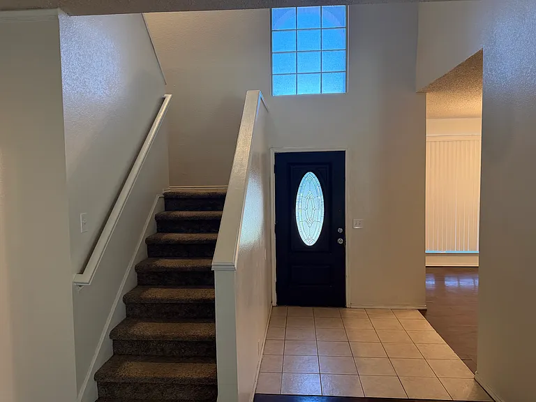 8408 Orleans Ln — Photo 9