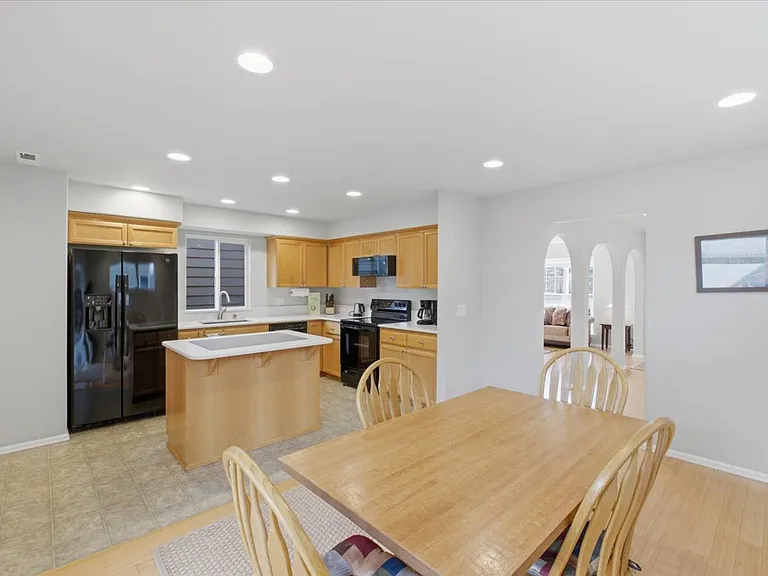 3519 SE Quayside St — Photo 7