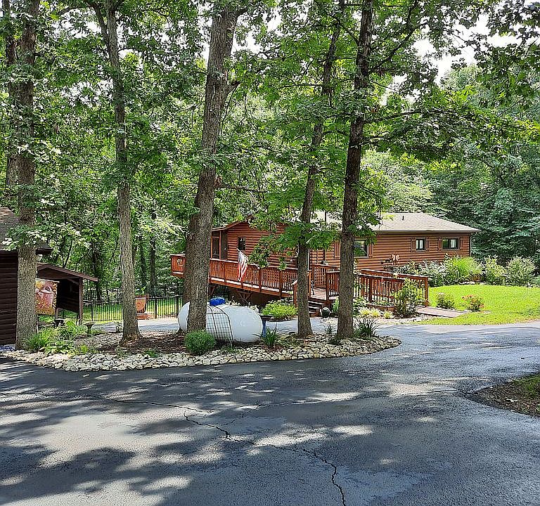 1st image of 13162 Lakeview Dr