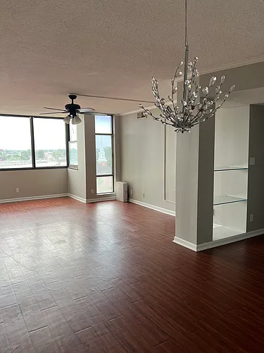 1101 N Elm St #806 Photo 1