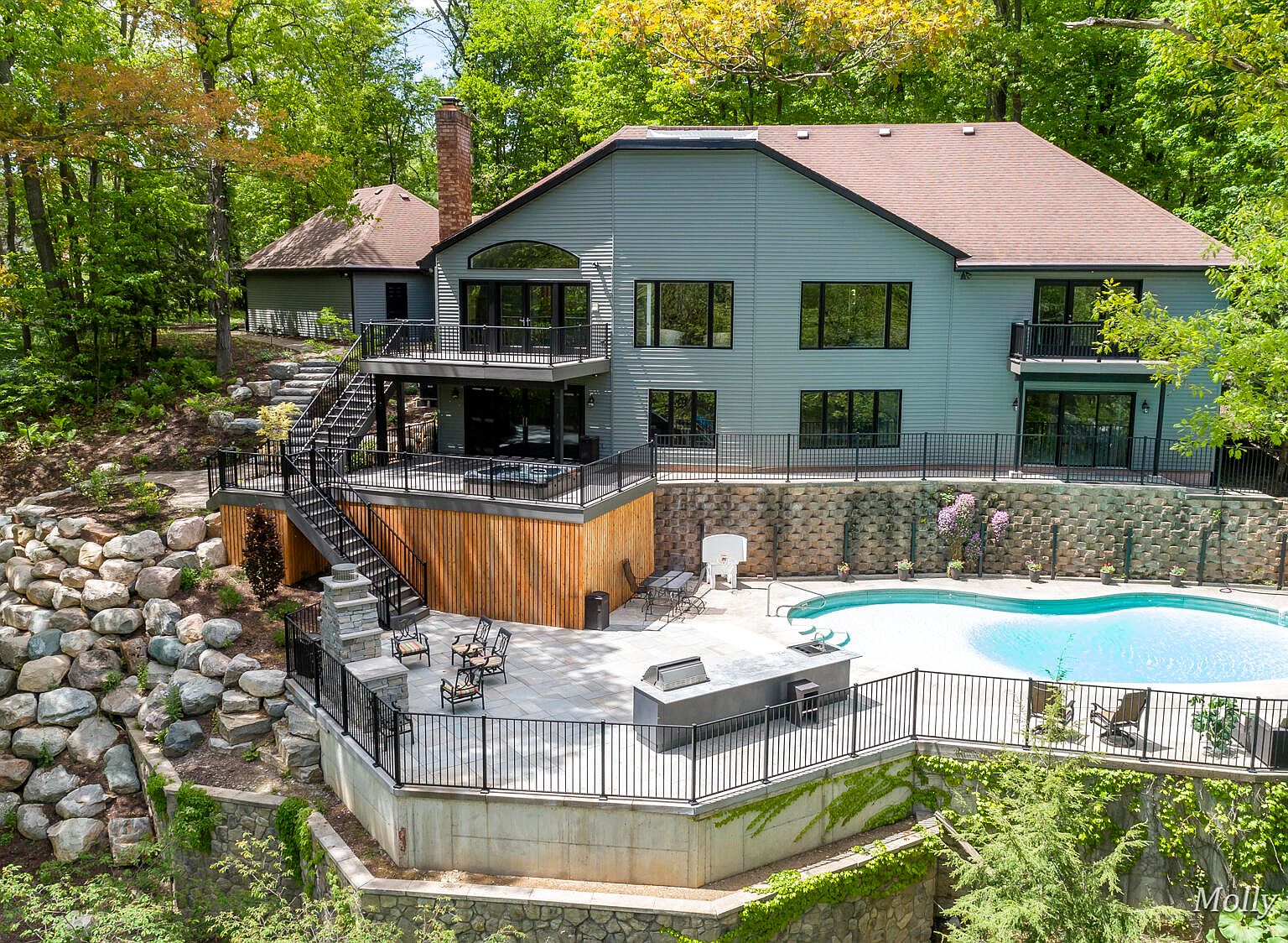 2416 Thornapple River Dr SE, Grand Rapids, MI 49546 Zillow