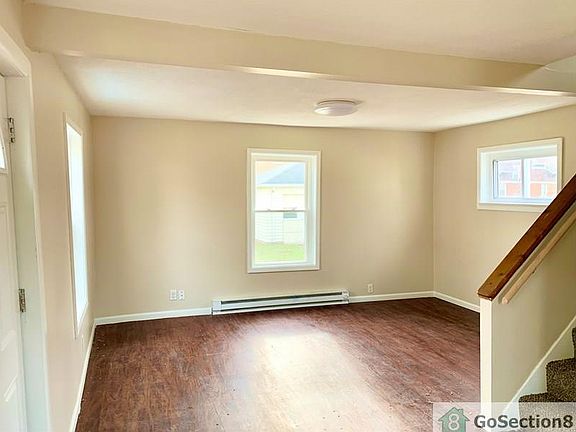 3rd image of 528 Hamilton Ave