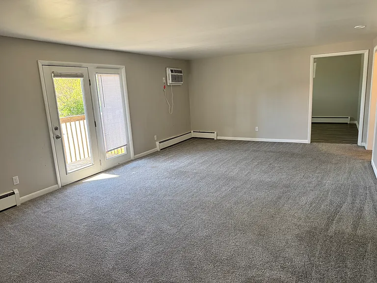 Bay Terrace — Photo 14