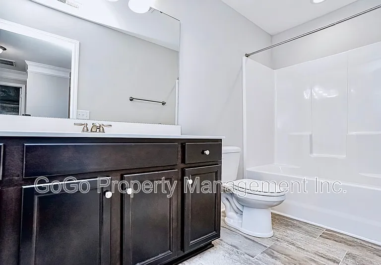 206 Snow St — Photo 13
