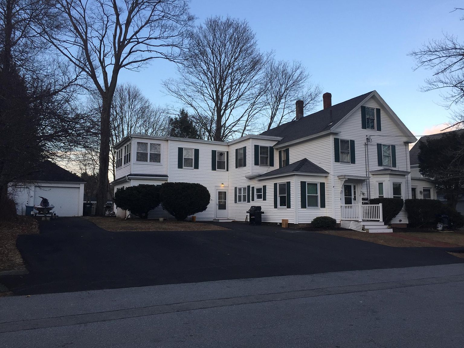 49 W Greenwood St APT 3, Amesbury, MA 01913 Zillow