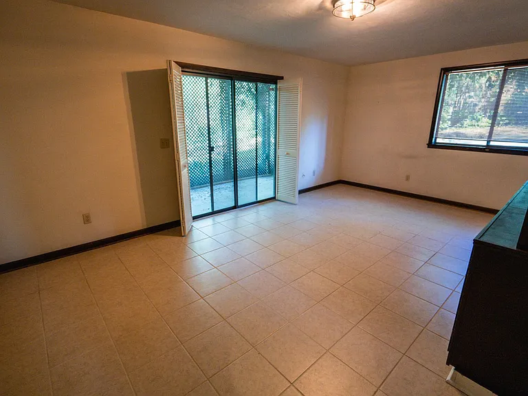 3322 Robinhood Rd — Photo 33