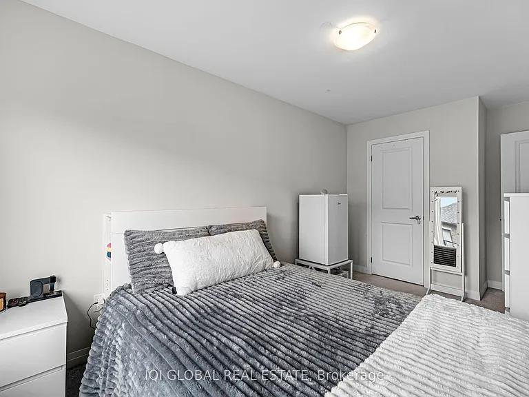 585 Colborne St #1303 — Photo 36