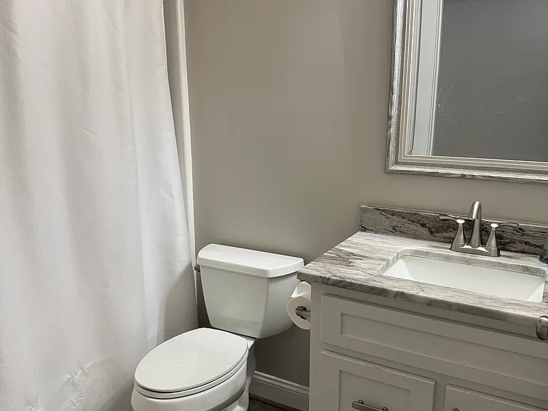 1012 Union St — Photo 10
