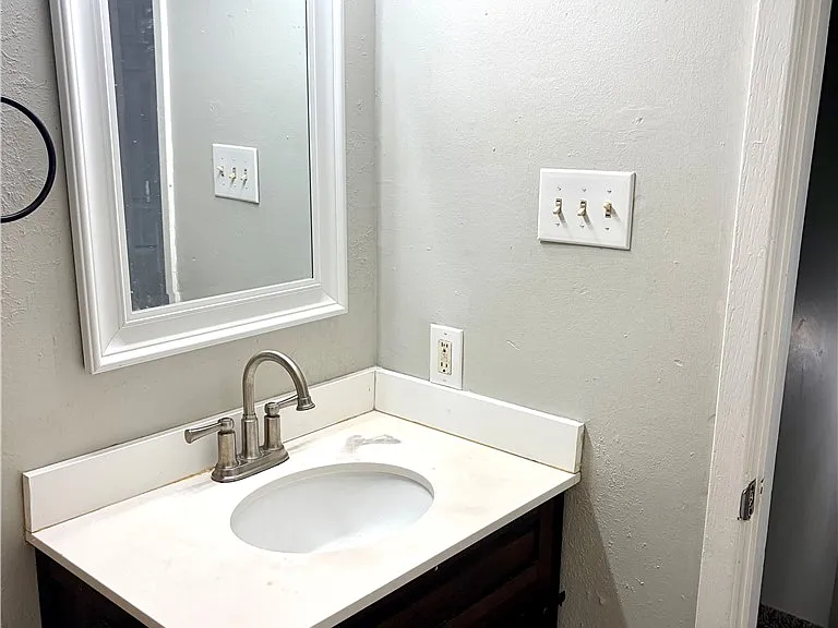 2406 Blanco Dr #D — Photo 14